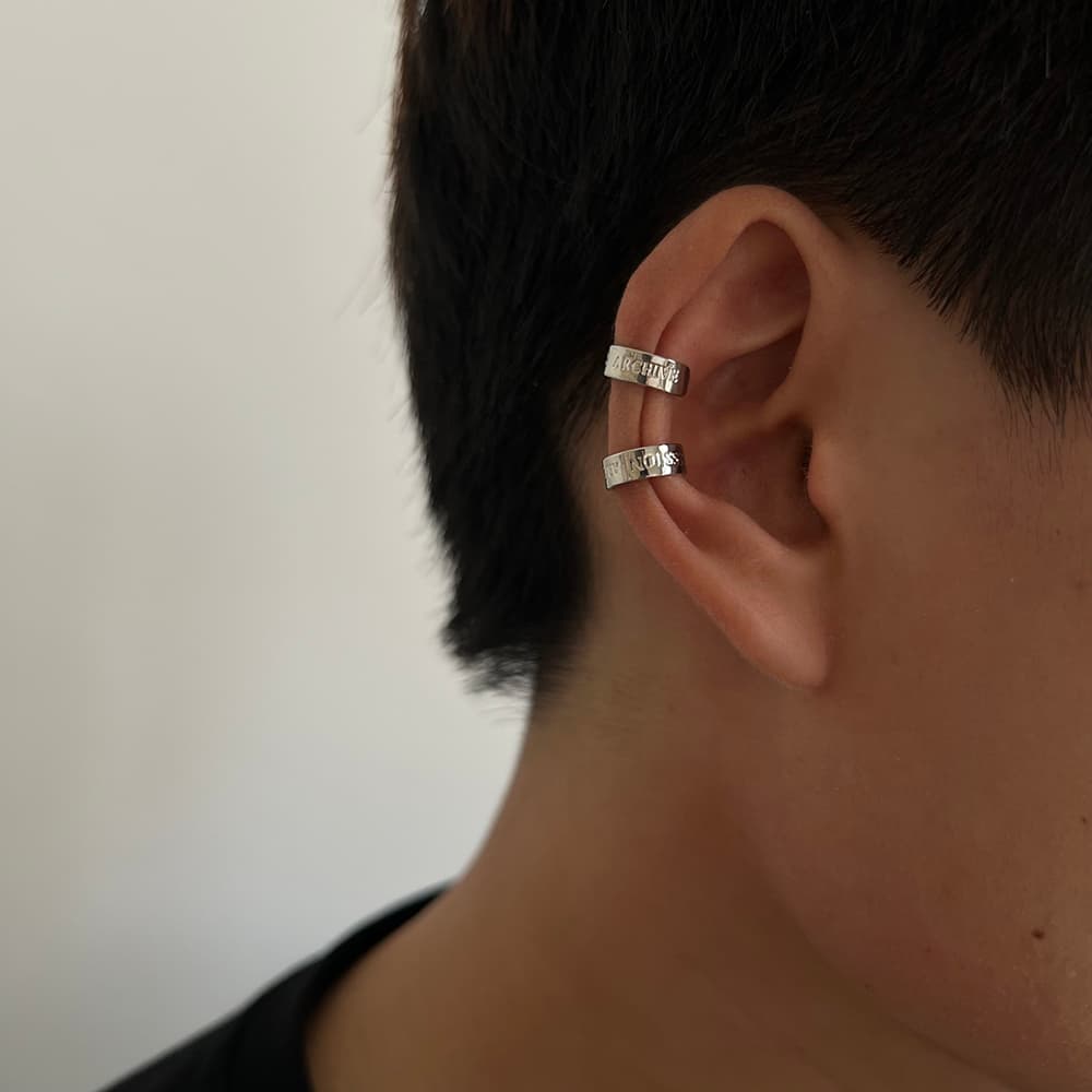 メンズアクセサリー イヤーカフ 刻印入り二連耳掛けリング