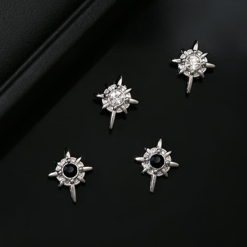 メンズアクセサリー ピアス 星光輝く鋭角モチーフピアス