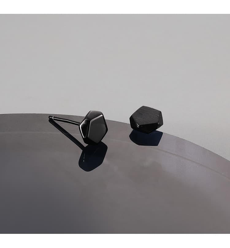 メンズアクセサリー ピアス 五角形 極小 スタッズピアス