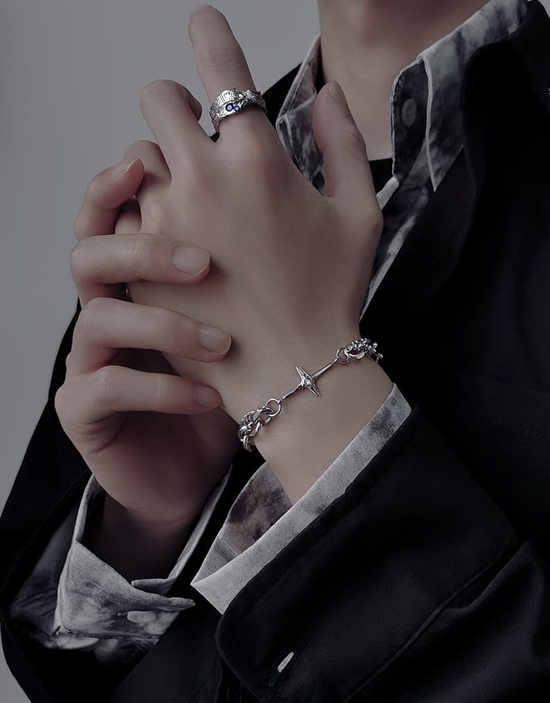 メンズアクセサリー ブレスレット 十字架と鎖のゆらめきブレスレット