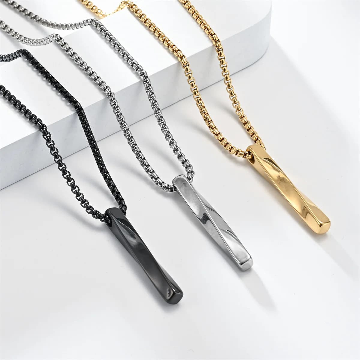 メンズアクセサリー 捻りバーペンダント ネックレス