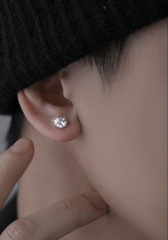 メンズアクセサリー ピアス 煌めき一粒石ピアス