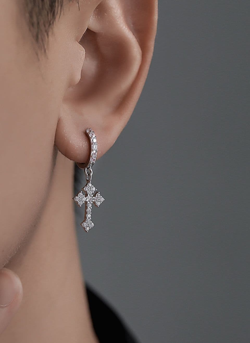 メンズアクセサリー ピアス 神秘十字架フープピアス