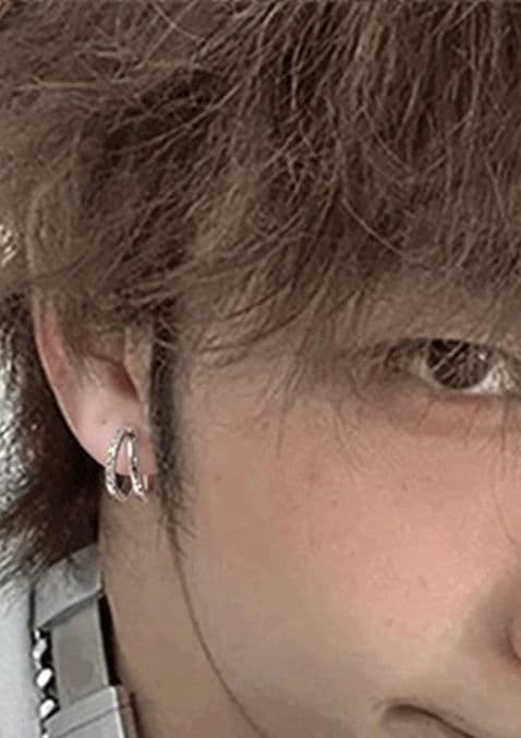 メンズアクセサリー ピアス 洗練交差フープピアス