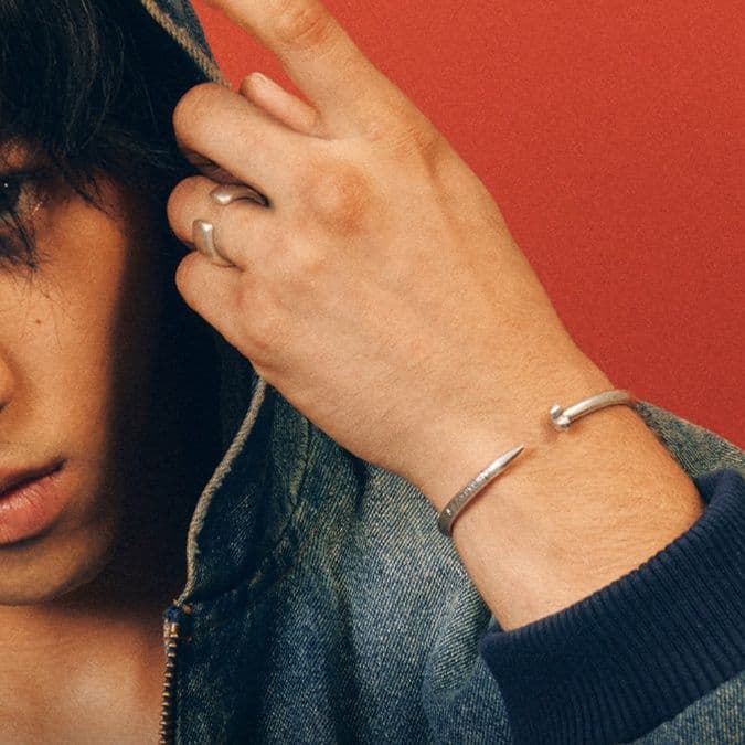 メンズアクセサリー バングル 洗練されたオープンバングル