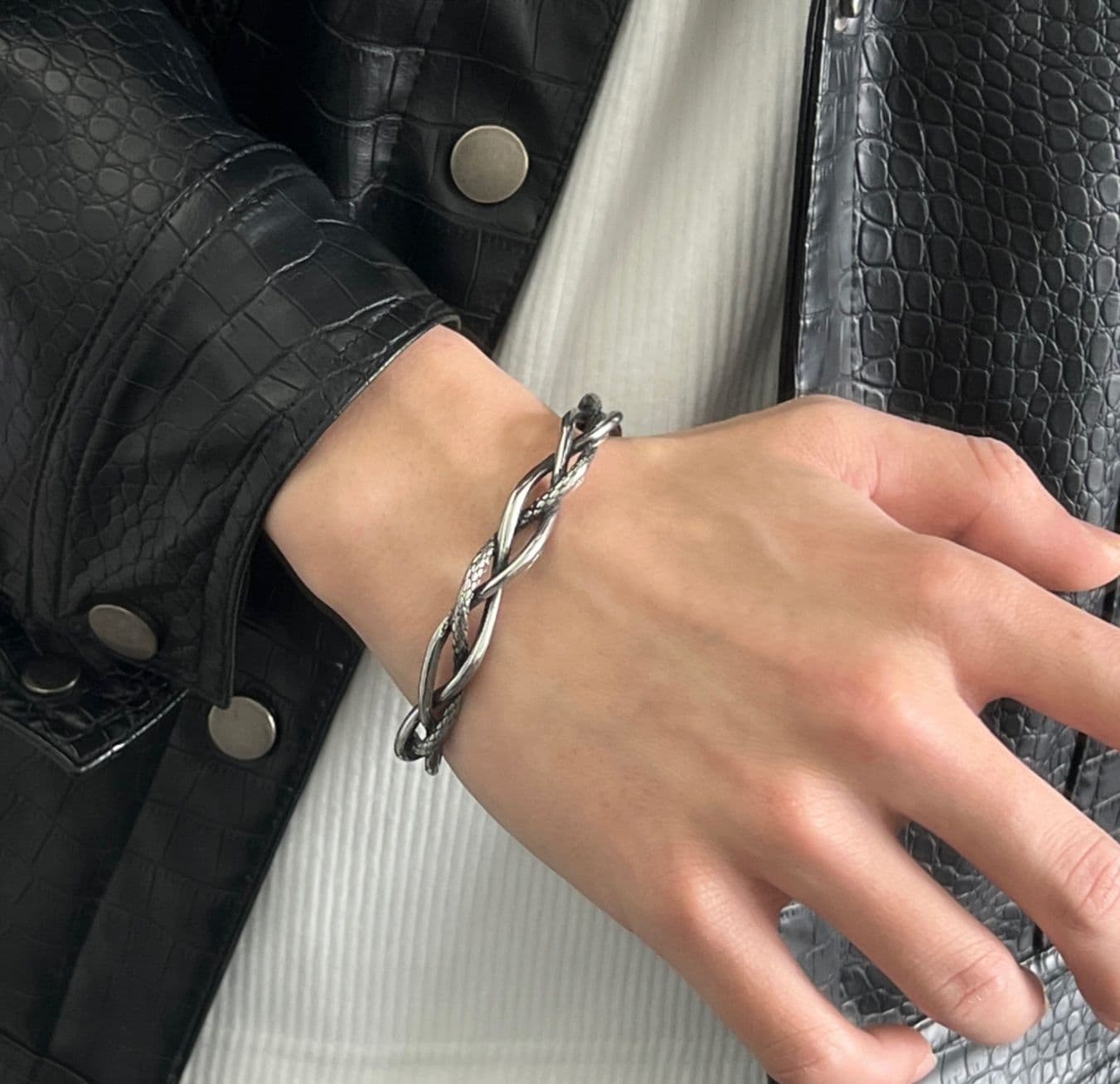 メンズアクセサリー バングル 編み込みのしなやかバングル