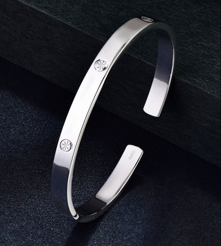 メンズアクセサリー バングル 雪結晶模様 洗練バングル