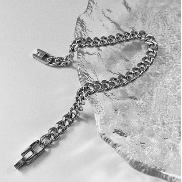 メンズアクセサリー 洗練された喜びの鎖