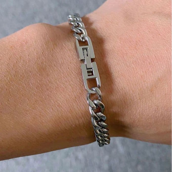 メンズアクセサリー 洗練された喜びの鎖