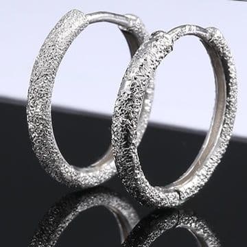 メンズアクセサリー 上質純銀フープピアス