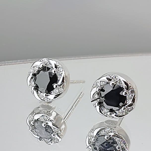 メンズアクセサリー 輝きの花冠 宝石ピアス