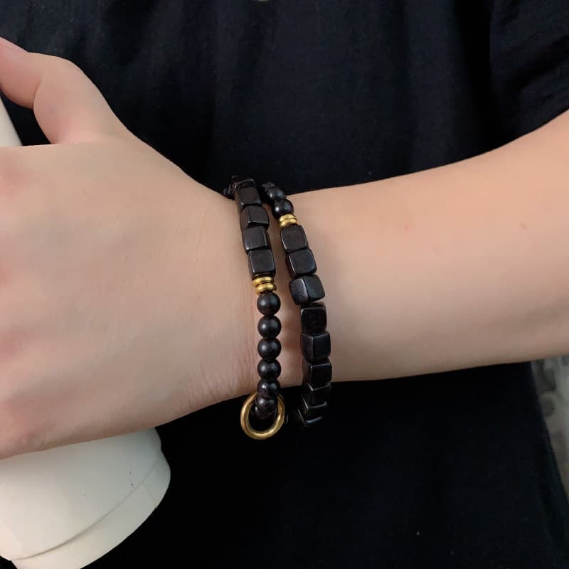 メンズアクセサリー ブレスレット 重厚感漂う２連ビーズブレスレット