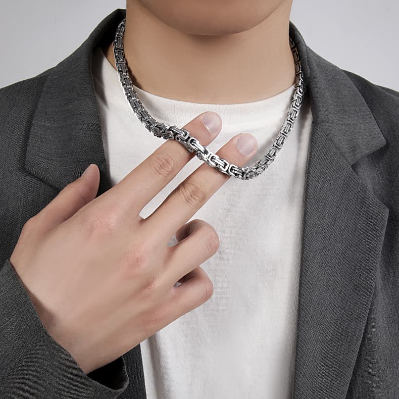 メンズアクセサリー ネックレス 幾何学模様の煌めき鎖ネックレス