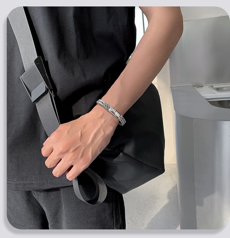 メンズアクセサリー 重厚編み込み鎖バングル