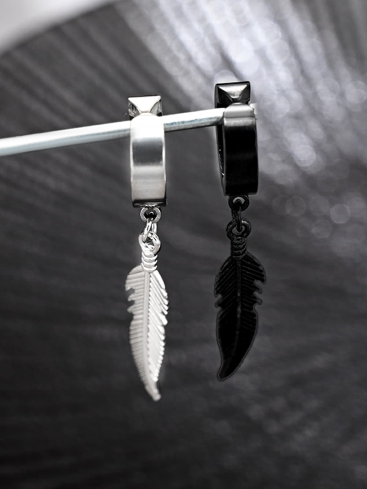 メンズアクセサリー メンズアクセサリー 神秘の羽根 フープピアス