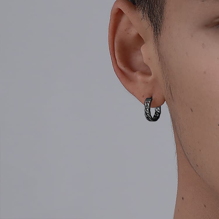 メンズアクセサリー ピアス 鎖模様のフープピアス