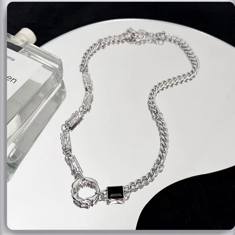 メンズアクセサリー 鎖と輪のアシンメトリーネックレス
