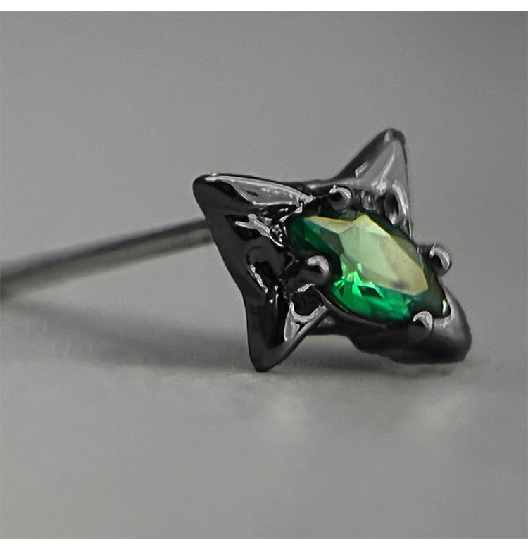 メンズアクセサリー ピアス 星屑の輝き 四方ピアス