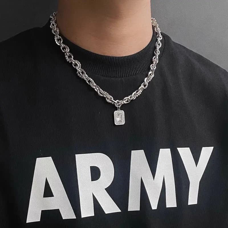 メンズアクセサリー 王者の証 ペンダントネックレス