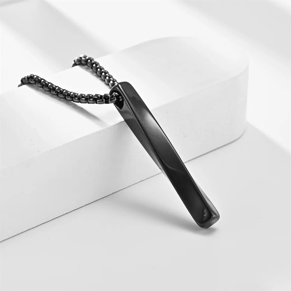 メンズアクセサリー 捻りバーペンダント ネックレス