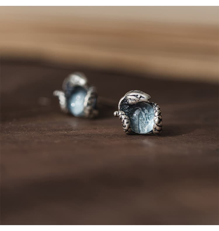メンズアクセサリー 蛇神の抱擁 天然石ピアス