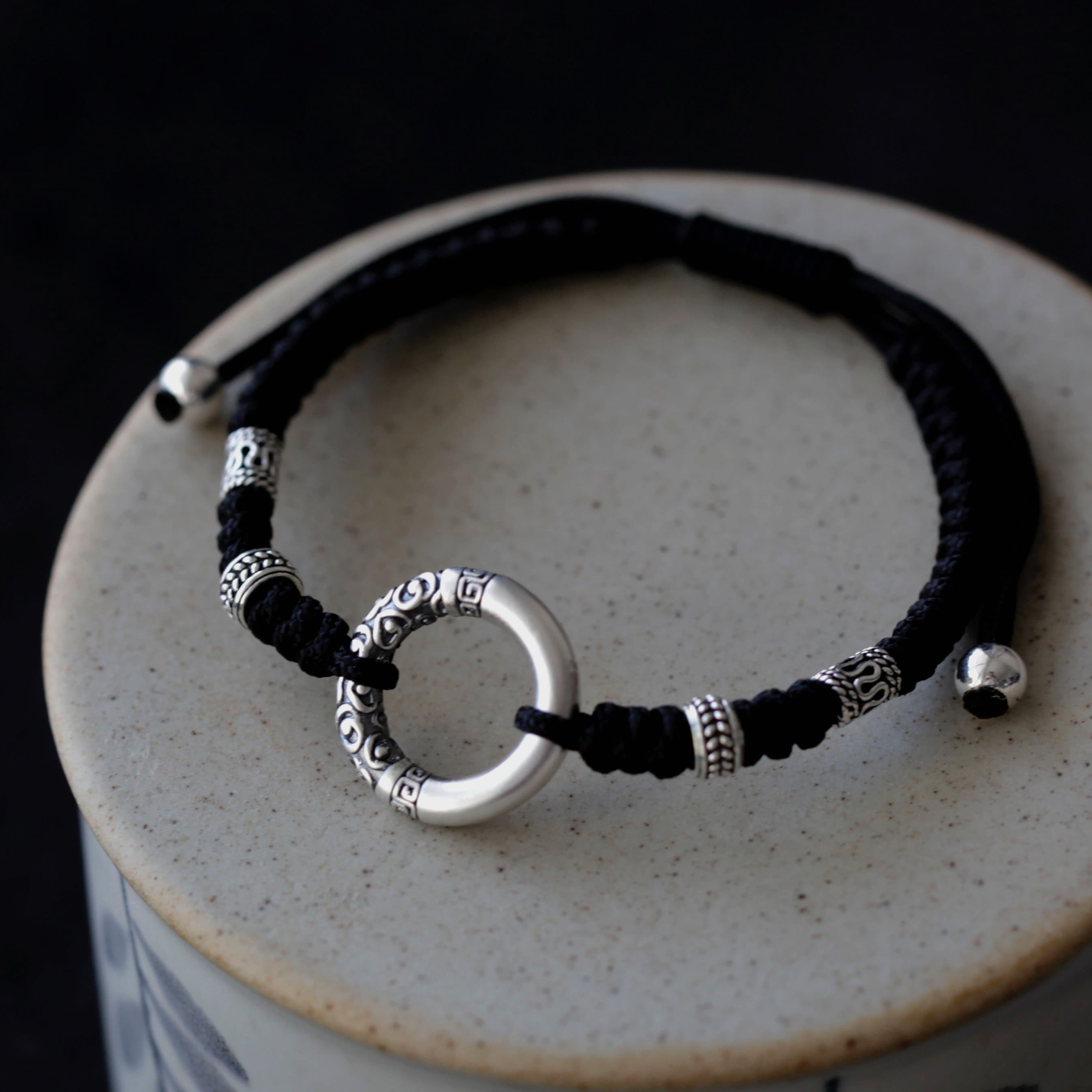 メンズアクセサリー バングル 伝統的なデザインバングル