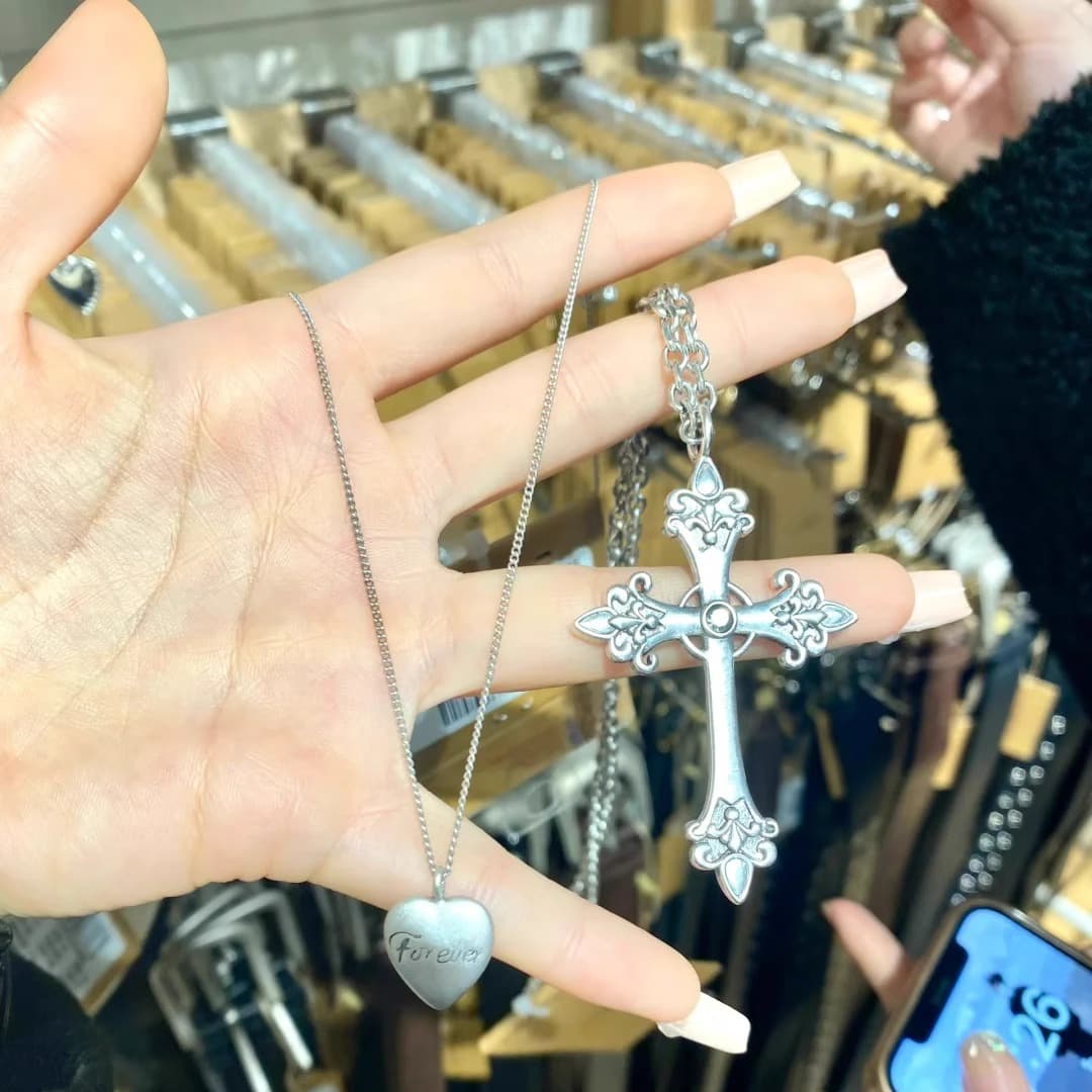 メンズアクセサリー 荘厳十字架ペンダントネックレス