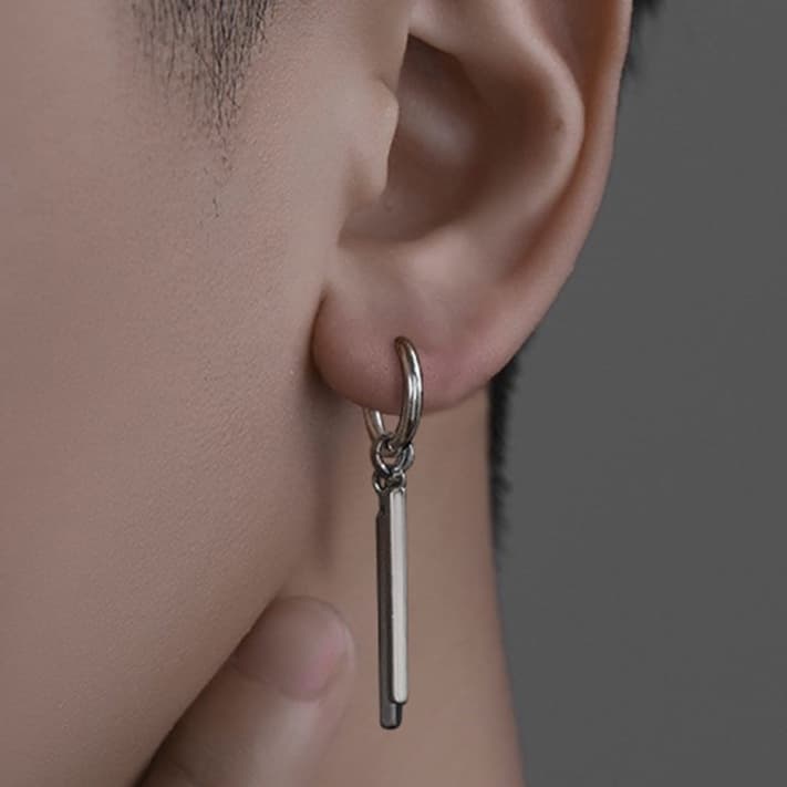 メンズアクセサリー 男性用銀色棒型吊り下げ輪型ピアス