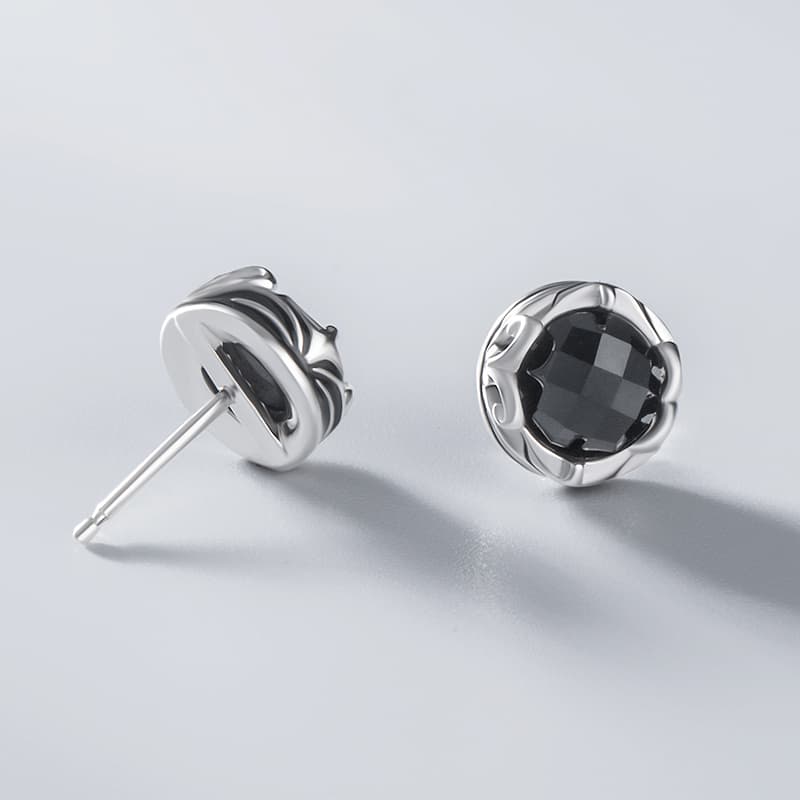 メンズアクセサリー 男性用黒石円形スタッドピアス銀色装飾枠